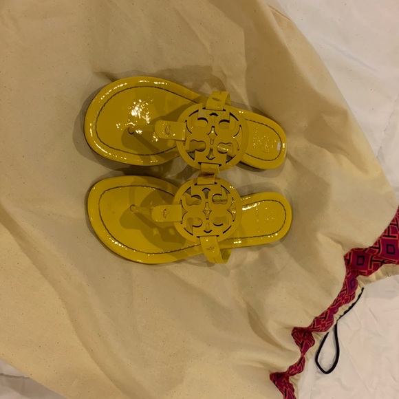 Tory, Burch flip-flops - Picture 2 of 2